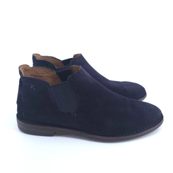Trask Allison Italian Navy Blue Suede Chelsea Bootie Stacked Heel Vibram Sole 9 - Picture 1 of 13